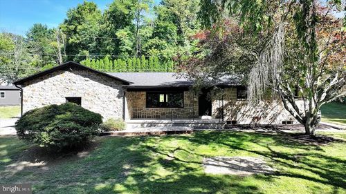 11 Locust Ln, ORWIGSBURG, PA, 17961-8914 | Card Image