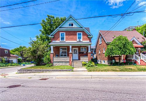 386 Guelph St, Kitchener, ON, N2H5X7 | Card Image