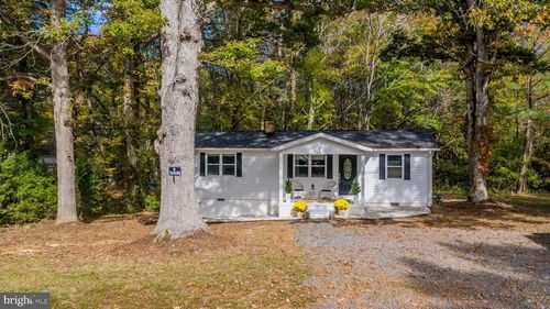 201 Grainery Rd, MONTROSS, VA, 22520-3210 | Card Image