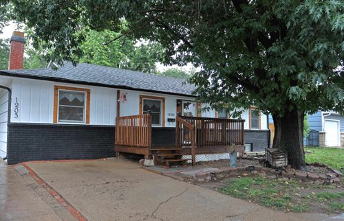 1203 Dover Dr, Salina, KS, 67401-4636 | Card Image