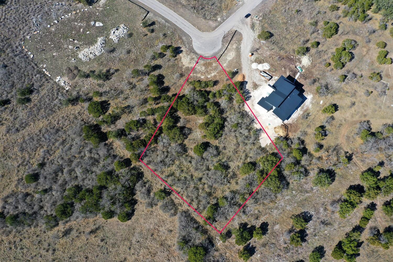 Land in Spicewood