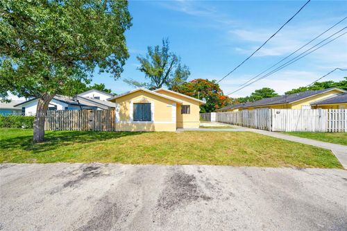 20117 Sw 88th Ct, Cutler Bay, FL, 33189-1876 | Card Image