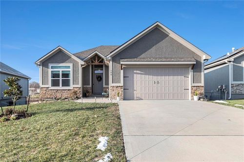 199 Tanner Dr, Belton, MO, 64012-4235 | Card Image