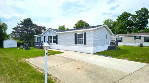 5540 Plumeria Street, Kalamazoo, MI, 49009 | Card Image