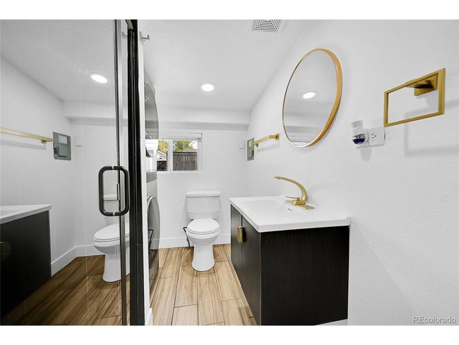 3064 S Galapago St, House other with 3 bedrooms, 1 bathrooms and null parking in Englewood CO | Image 15