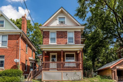 208 Bosley St, Cincinnati, OH, 45219-1302 | Card Image