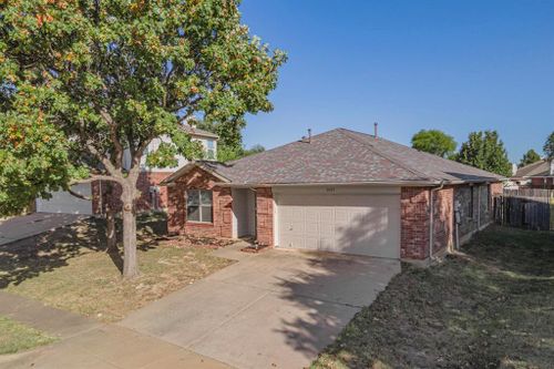 1425 Trading Post Drive, Fort Worth, TX, 76131 | Card Image