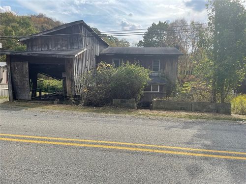 302 Arcadia Rd, Arcadia, PA, 15712 | Card Image