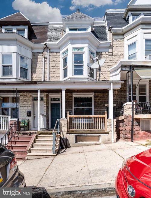 1205 Windsor St, Reading, PA, 19604-2330 | Card Image