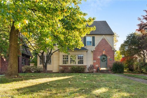 3309 Elsmere Rd, Shaker Heights, OH, 44120-3441 | Card Image