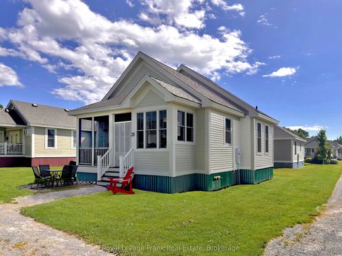 33-25 Butternut Lane, Prince Edward, ON, K0K1P0 | Card Image