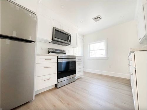 2-735 Commercial St., Weymouth, MA, 02189 | Card Image