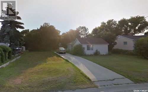 416 Simpson St, Outlook, SK, S0L2N0 | Card Image