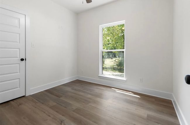 1019 Sw 5 Th St, House other with 3 bedrooms, 2 bathrooms and null parking in Cooper TX | Image 11
