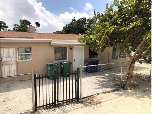 1064 Nw 103rd St, Miami, FL, 33150-1036 | Card Image