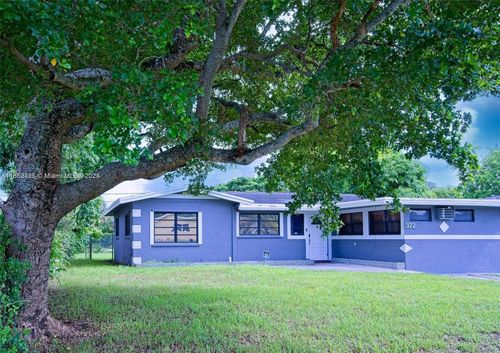 372 W Dayton Cir, Fort Lauderdale, FL, 33312-1809 | Card Image