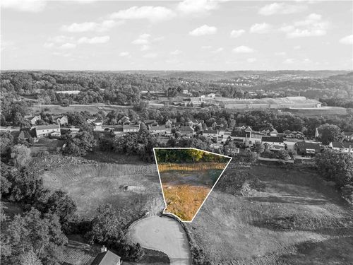 2213 Watchfield Dr, South Park, PA, 15129-8977 | Card Image