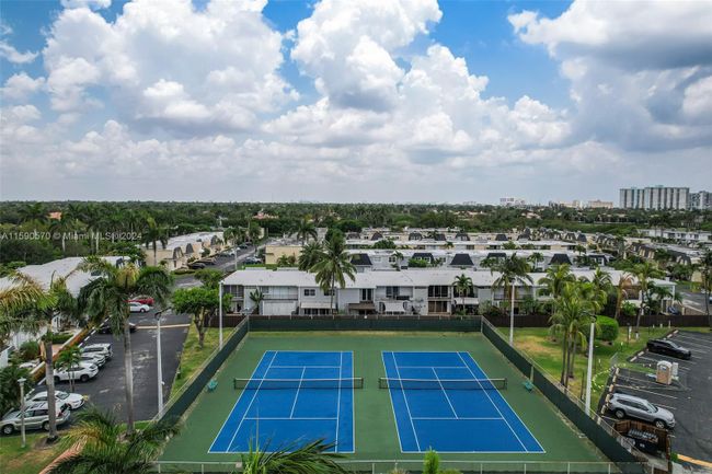 45 - 600 Ne 25th Ave, Condo with 3 bedrooms, 2 bathrooms and null parking in Hallandale Beach FL | Image 50