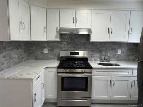 243-12 144th Ave, Rosedale, NY, 11422-2324 | Card Image