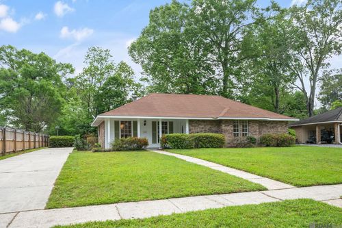525 Hexham Rd, Baton Rouge, LA, 70819-4056 | Card Image