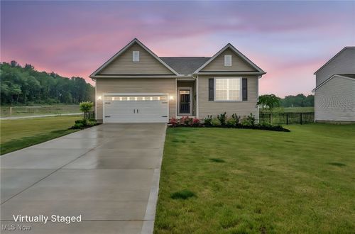 1014 Marissa Dr, Wadsworth, OH, 44281-9108 | Card Image
