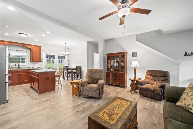 308 Mount Bay Dr, House other with 3 bedrooms, 3 bathrooms and null parking in Westminster SC | Image 9