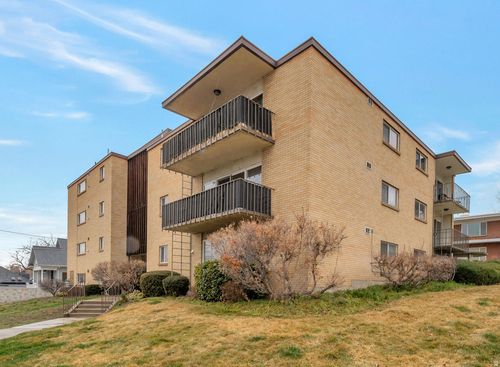 apt-13-633 4th Ave, Salt Lake City, UT, 84103-5300 | Card Image