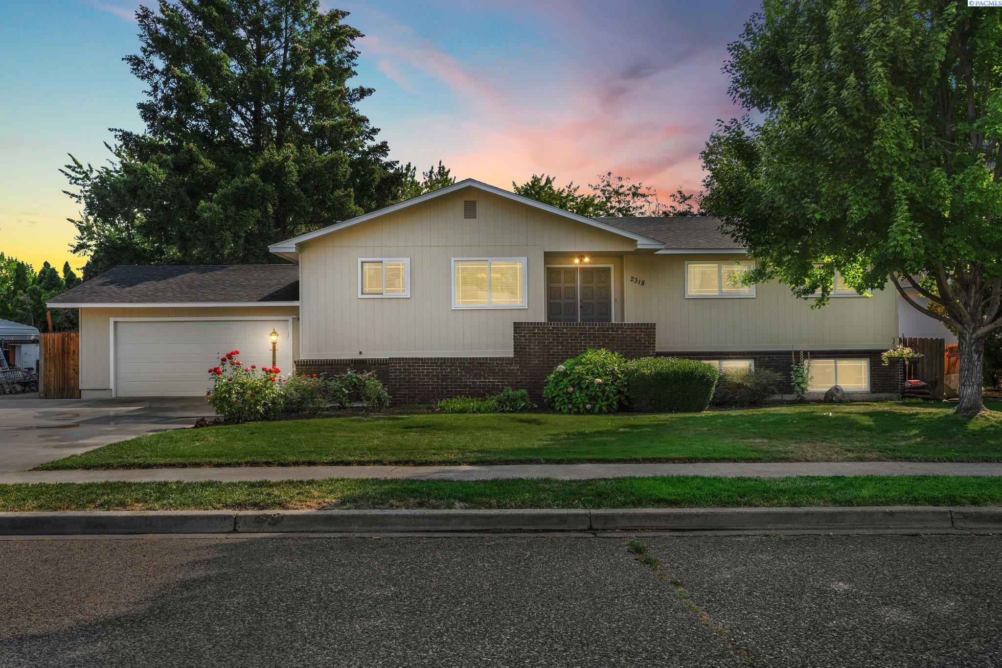 Davison Ave, Richland, WA 99354