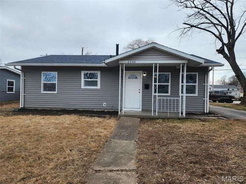 2200 Glen Dr, Granite City, IL, 62040-6032 | Card Image