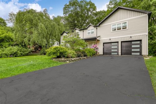 43 Palisades Ct, Pomona, NY, 10970-2706 | Card Image