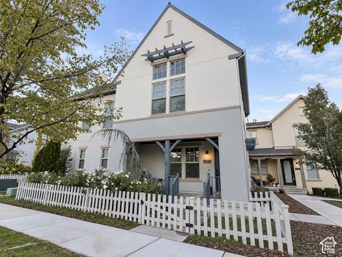 10643 S Wistful Way, South Jordan, UT, 84009-7785 | Card Image