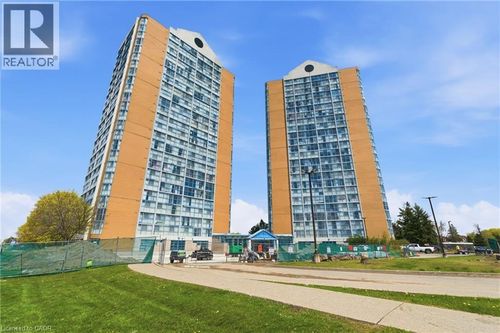 2206-25 Trailwood Dr, Mississauga, ON, L4Z3K9 | Card Image