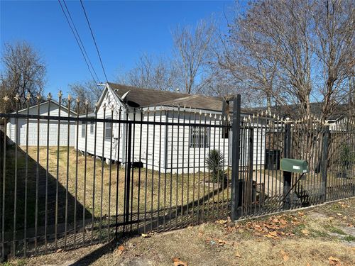 2217 Chew St, Houston, TX, 77020-4531 | Card Image