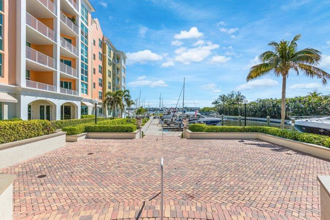 APT-201 - 804 E Windward Way, Condo with 3 bedrooms, 2 bathrooms and null parking in Lantana FL | Image 37