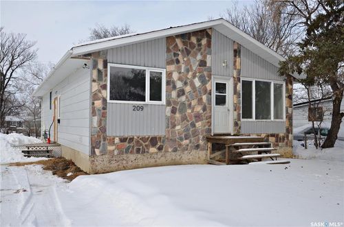 209 Torran Street, Colonsay, SK, S0K0Z6 | Card Image
