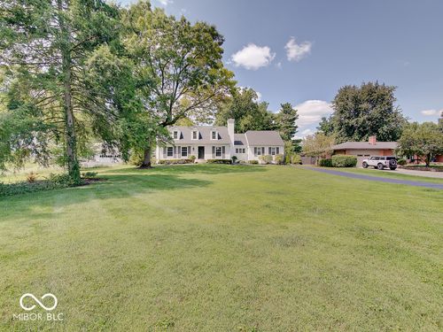 8402 N Pennsylvania St, Indianapolis, IN, 46240-2250 | Card Image