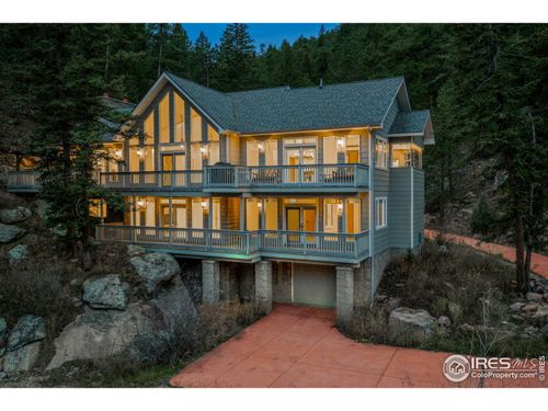 11042 N Saint Vrain Dr, Lyons, CO, 80540-8275 | Card Image