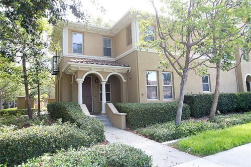 129 Chantilly, Irvine, CA, 92620-2805 | Card Image