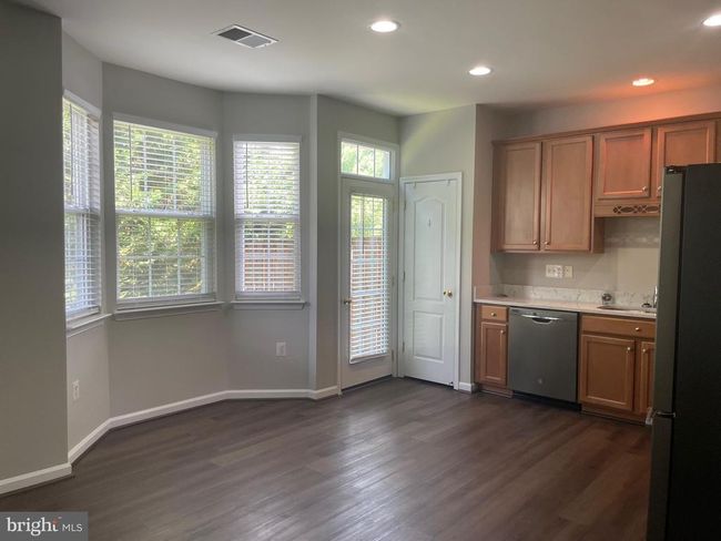 107 Berwick Ln, Townhouse with 3 bedrooms, 3 bathrooms and null parking in STEPHENS CITY VA | Image 8