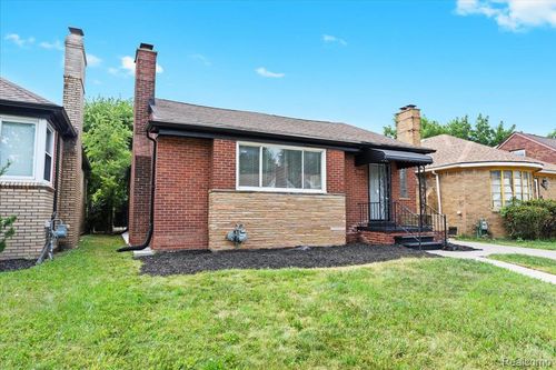 18957 Sussex St, Detroit, MI, 48235-2841 | Card Image