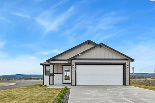 703 Honeylicious St, Richland, WA, 99352-5611 | Card Image