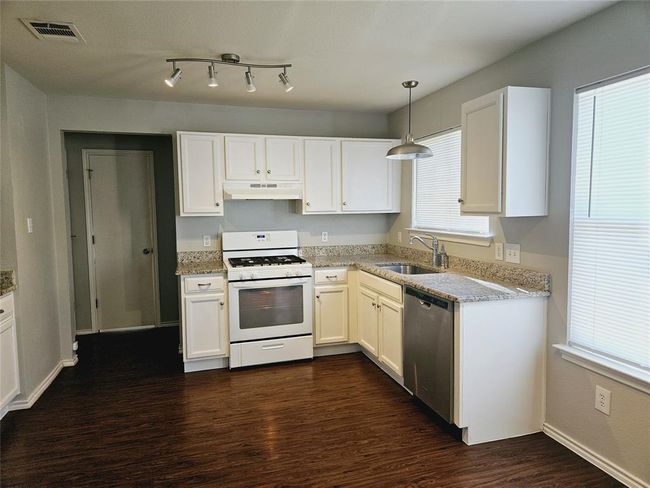 650 Goldenrod St, House other with 4 bedrooms, 3 bathrooms and 2 parking in Kyle TX | Image 4