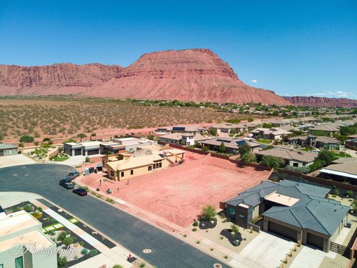 9-150 N Arrowhead Ln, Ivins, UT, 84738-1296 | Card Image