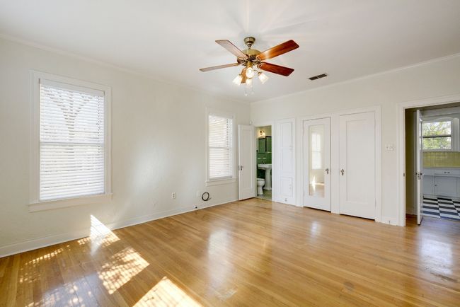 Primary bedroom with en-suite bathroom | Image 23