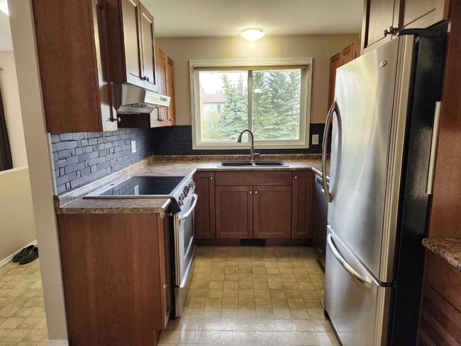 5002 53 Avenue, House other with 3 bedrooms, 2 bathrooms and 4 parking in Kitscoty AB | Image 5