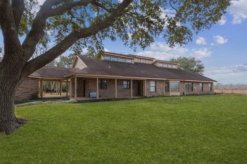 9811 Miner Rd, Highlands, TX, 77562-5412 | Card Image