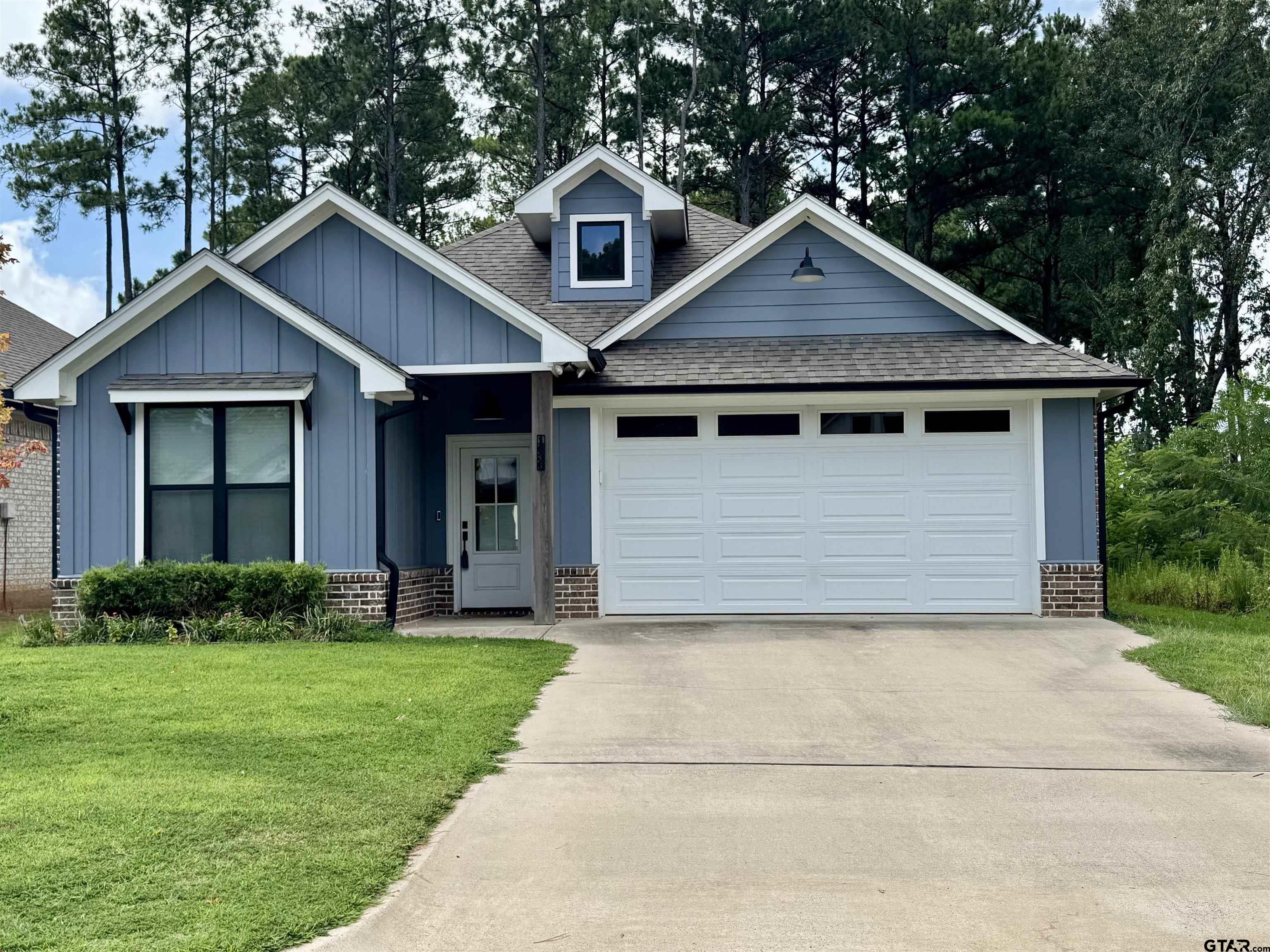 1636 Alamo Xing, Pending in Tyler - eXp Realty