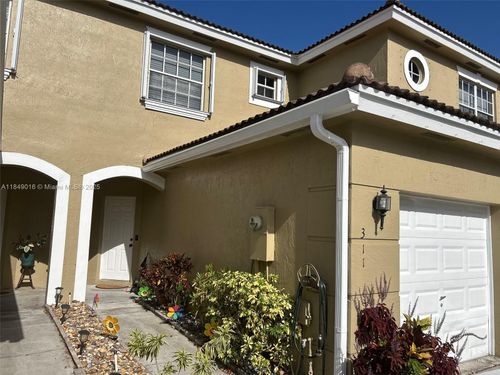311-311 Sw 120th Ave, Pembroke Pines, FL, 33025-5930 | Card Image