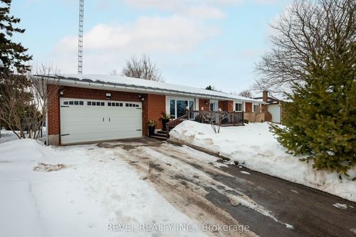 12 Victoria Blvd, East Garafraxa, ON, L9W7L6 | Card Image