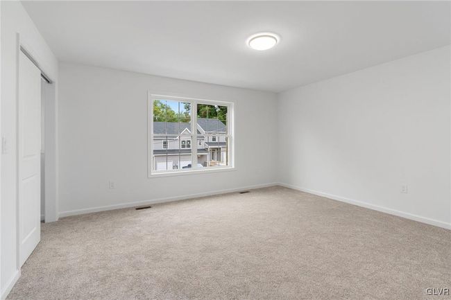 Model photos of townhomes. | Image 21